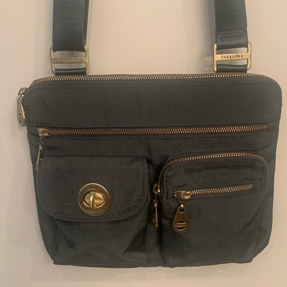 Baggallini dark gray fabric crossbody organizer bag